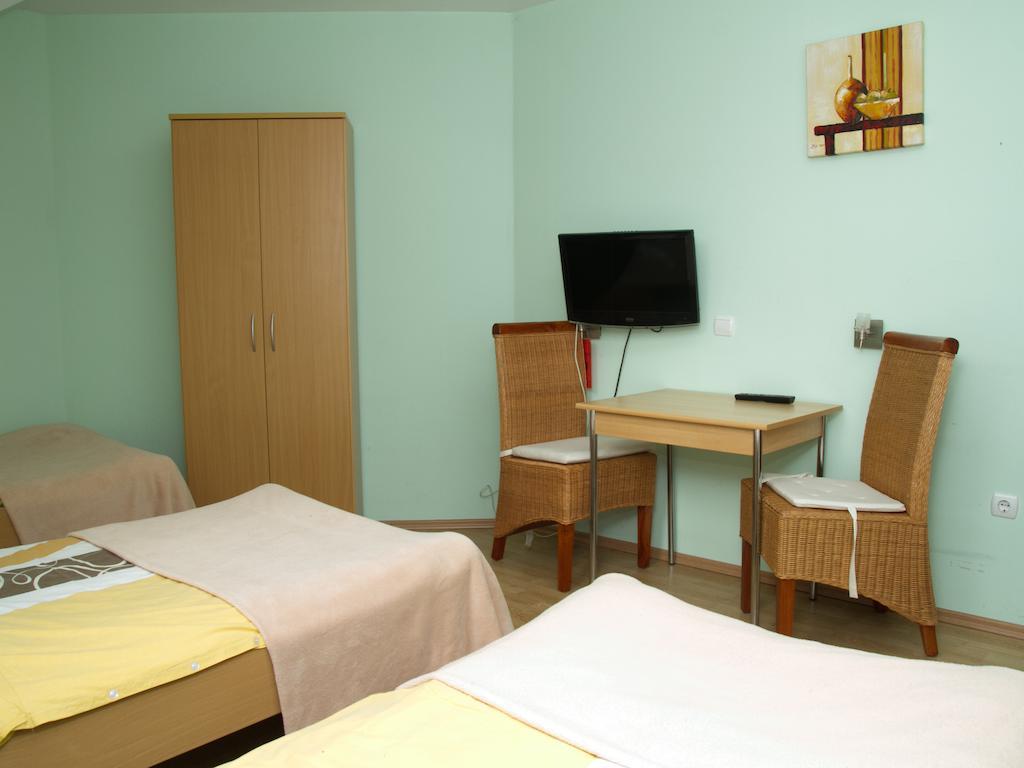 Guest House Pri Treh Lipah Ptuj Quarto foto